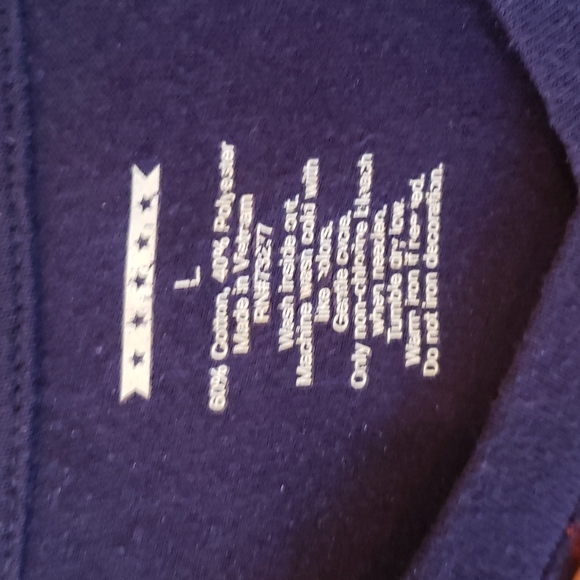 Large Navy Pattern Top - Picture 2 of 2